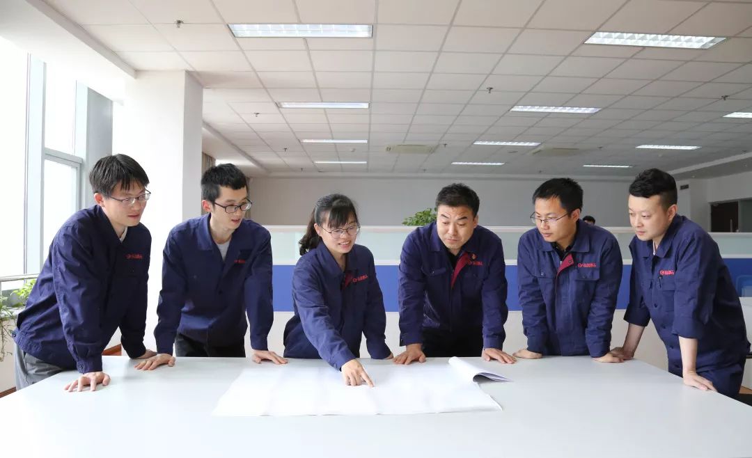 【兵(bīng)裝青年(nián)标兵(bīng)⑥】紅(hóng)宇精工(gōng)黃(huáng)麗(lì)玲：技(jì)術(shù)“大(dà)拿(ná)” 科(kē)研“擔當”