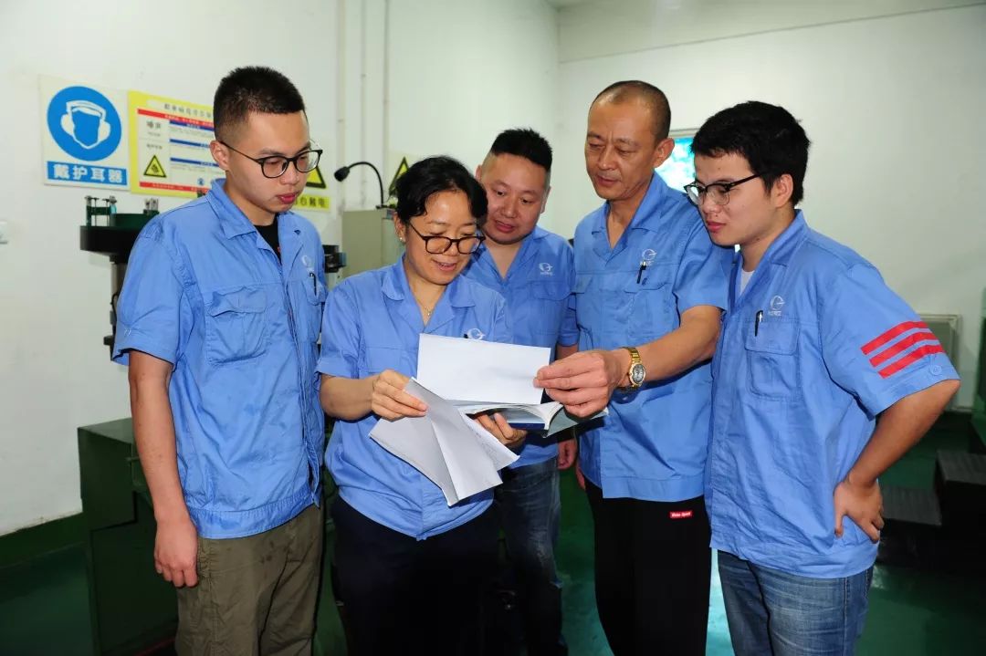 【主題教育促發展&lt;3&gt;】用(yòng)實效說(shuō)話(huà)！看(kàn)看(kàn)長(cháng)江電(diàn)工(gōng)提交的(de)半年(nián)答(dá)卷