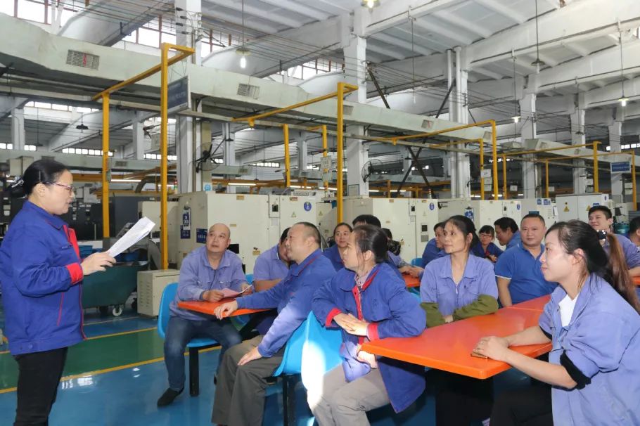 【最美(měi)兵(bīng)裝人(rén)&lt;23&gt;】湖(hú)南(nán)天雁侯燕蓉：“磨”出來(lái)的(de)“免檢”屬性