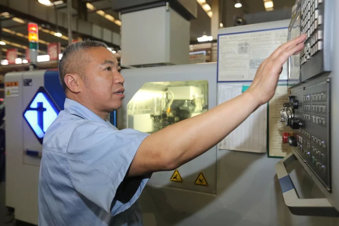 【打赢百日(rì)攻堅戰<14>】又(yòu)整合又(yòu)發展,看(kàn)建設工(gōng)業(yè)怎麽幹!