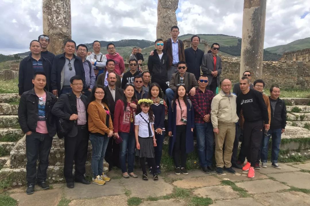 【建功“一(yī)帶一(yī)路(lù)”】長(cháng)江電(diàn)工(gōng):一(yī)家(jiā)兩代人(rén)  “一(yī)帶一(yī)路(lù)”情