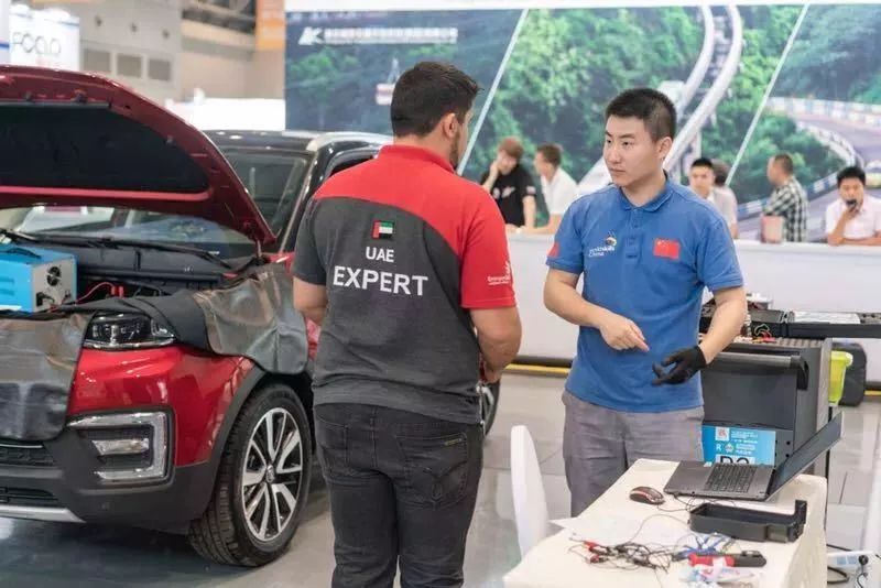 【建功“一(yī)帶一(yī)路(lù)”】奪冠！兵(bīng)裝工(gōng)匠(jiàng)閃耀“一(yī)帶一(yī)路(lù)”國(guó)際技(jì)能(néng)大(dà)賽！