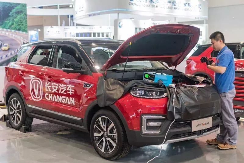 【建功“一(yī)帶一(yī)路(lù)”】奪冠！兵(bīng)裝工(gōng)匠(jiàng)閃耀“一(yī)帶一(yī)路(lù)”國(guó)際技(jì)能(néng)大(dà)賽！