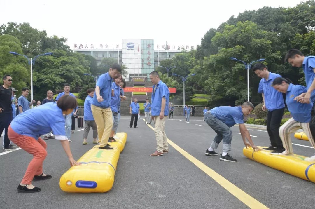 華南(nán)光(guāng)電(diàn)：打通(tōng)黨建工(gōng)作(zuò)與生(shēng)産經營“任督二脈”【堡壘行(xíng)動·融入中心&lt;1&gt;】